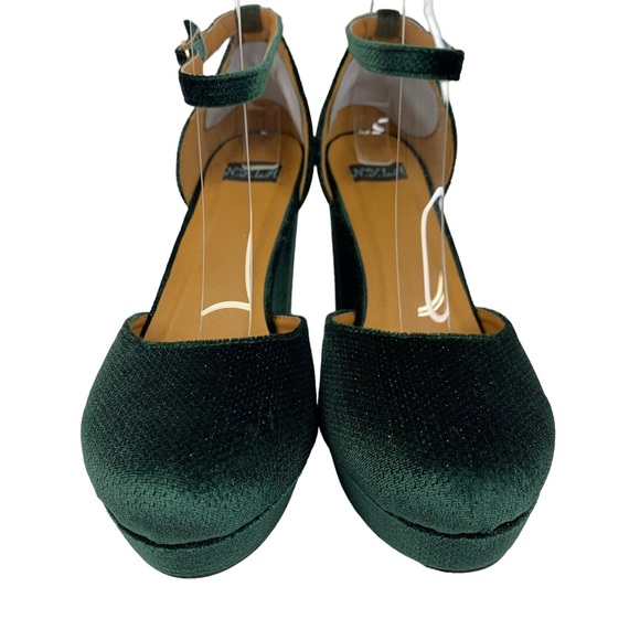 Nyla Velvet Ankle Strap Heels Size 9 - Picture 3 of 9